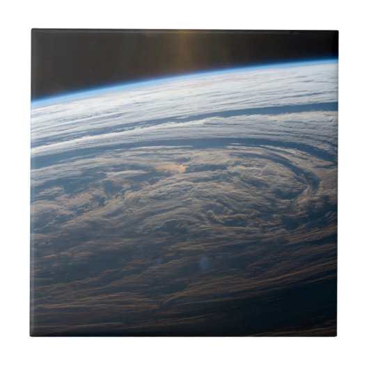 Wolkenkratzer im Südindischen Ozean. Fliese (Vorderseite)