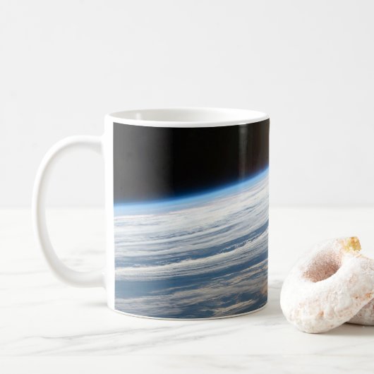 Wolkenkratzer im Südindischen Ozean. Kaffeetasse (Mit Donut)