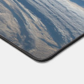 Wolkenkratzer im Südindischen Ozean. Schreibtischunterlage (Ecke)