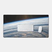 Wolkenkratzer im Südindischen Ozean. Schreibtischunterlage (Tastatur & Maus)