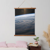 Wolkenkratzer im Südindischen Ozean. Wandteppich Mit Holzrahmen (Schlafzimmer)