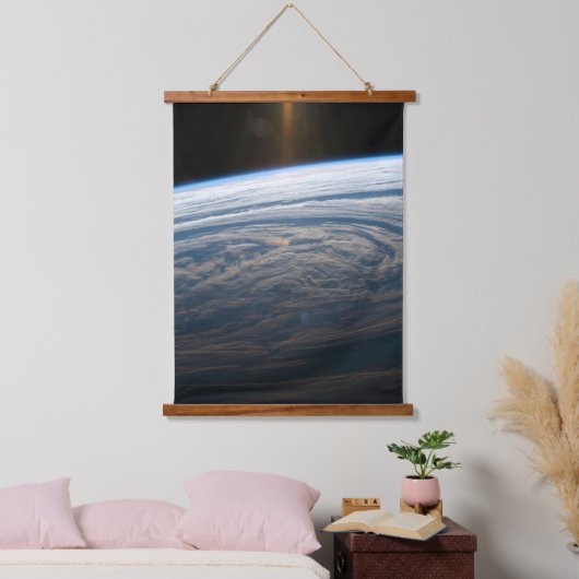 Wolkenkratzer im Südindischen Ozean. Wandteppich Mit Holzrahmen (Schlafzimmer)