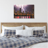 Wolkenkratzer in Chicago mit Blitzen Leinwanddruck (Insitu (Schlafzimmer))