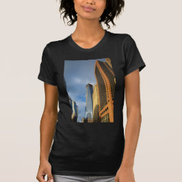 Wolkenkratzer-Reflektionen von New York T-Shirt