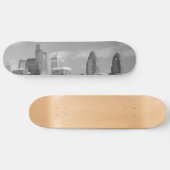 Wolkenkratzer, schwarz-weiß skateboard (Horizontal)