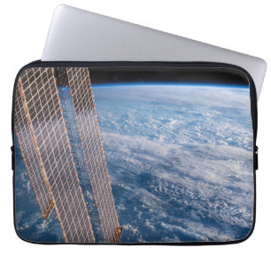 Wolkenkratzer- und Korallenmeere. Laptopschutzhülle