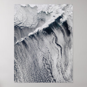 Wolkenmuster, die über der Aleutianinsel sichtbar Poster