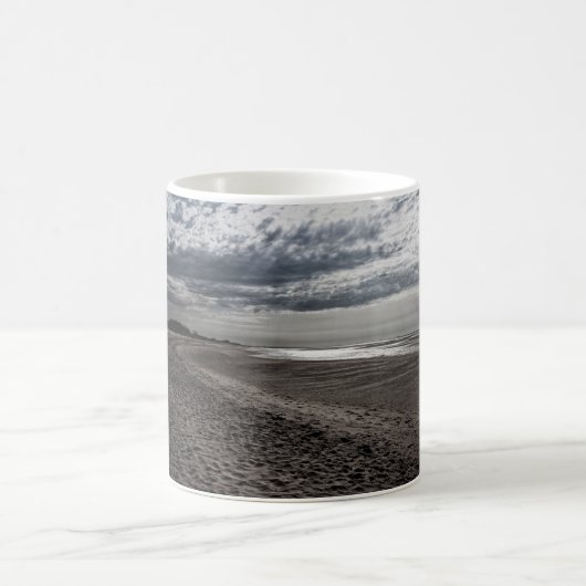 Wolkenstrand an der Nordsee Kaffeetasse (Mittel)