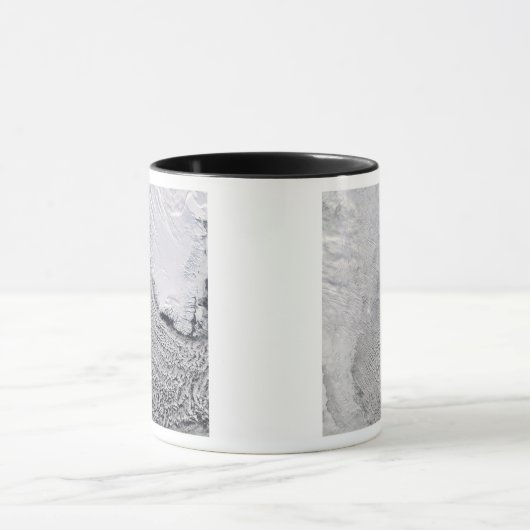 Wolkenstrassen im Labrador-Meer Tasse (Zentrum)