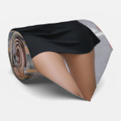 Woman in black krawatte (Gerollt)