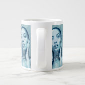 "Woman in Blue" Premium Canvas Jumbo-Tasse (Rückseite)