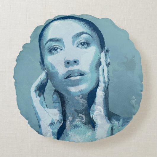 "Woman in Blue" Rundes Kissen (Vorderseite)