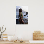 Woman In Green Swimsuit By The Ocean Poster (Küche)