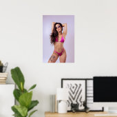 Woman In Pink Bikini And Sunglasses Poster (Heimbüro)