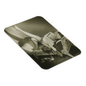 Woman Reading Magazine Magnet (Rechte Seite)