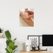Woman receiving leg massage with lotion poster (Heimbüro)