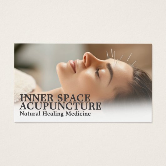 Woman Relaxing Getting Acupuncture (Vorderseite)