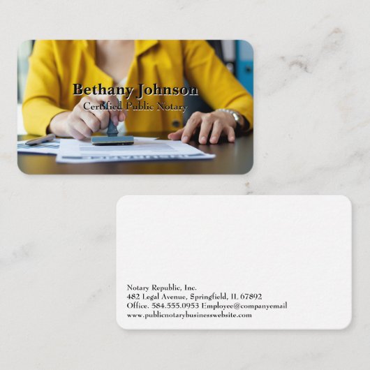 Woman Stamping Documents | Public Notary Visitenkarte (Vorne/Hinten)