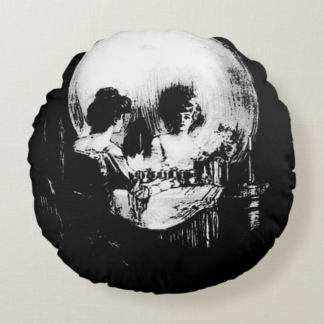 Woman with Halloween Skull Reflection In Mirror Rundes Kissen (Vorderseite)