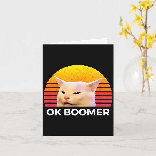 Woman Yelling At Table Dinner Funny Cat Ok Boomer Karte (Gelbe Blume)