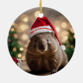 "Wombat Wonderland: Ein gemütlicher Weihnachtsaben Keramik Ornament (Hinten)