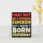 Womens Funny Getting Older Retro Spring Chicken Bi Karte (Gelbe Blume)