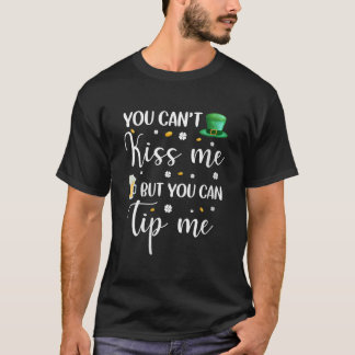 Womens Funny St Patricks Day Waitress Barkeeper Wa T-Shirt