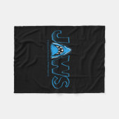 Womens Jaws 2025 Clic Shark Movie Icon Design V-ne Fleecedecke (Vorderseite (Horizontal))