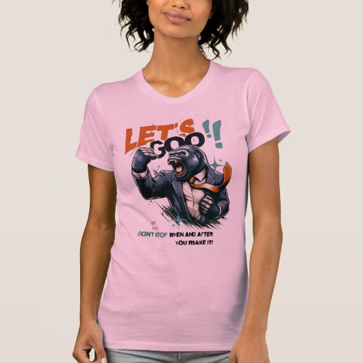 WOMEN'S LET'S GOO LESSONS LEARN SOFT TEE (Vorderseite)