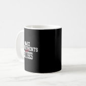 Womens Make Adjustments Not Excuses Motivational Q Kaffeetasse (Vorderseite Links)