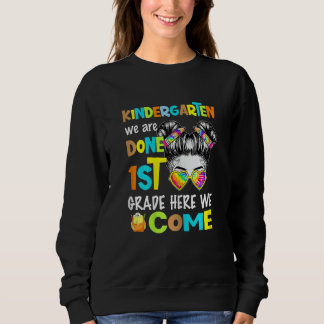 Womens Messy Bun Girl Glasses Pencil Kindergarten Sweatshirt