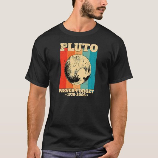 Womens Never Forget Pluto Retro Space Science T-Shirt (Vorderseite)