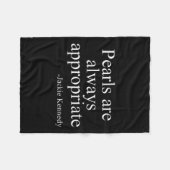 Womens Pearls Are Always Appropriate Jackie Kenned Fleecedecke (Vorderseite (Horizontal))