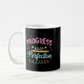 Womens Progress Over Perfection Motivational Teach Kaffeetasse (Links)