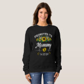 Womens Promoted to Mommy 2024  First Time New Momm Sweatshirt (Vorne ganz)