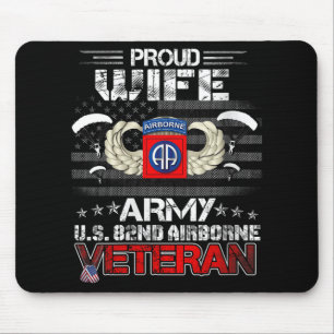 Womens Proud Ehefrau Army Us 82. Im Flugzeug Veter Mousepad
