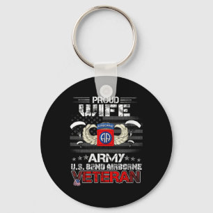 Womens Proud Ehefrau Army Us 82. Im Flugzeug Veter Schlüsselanhänger