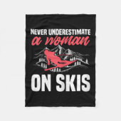Womens Ski Funny Skiing Never Underestimate A Woma Fleecedecke (Vorderseite)