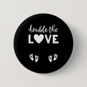 Womens Valentines Day Twin Pregnancy Announcemen V Button (Vorderseite)