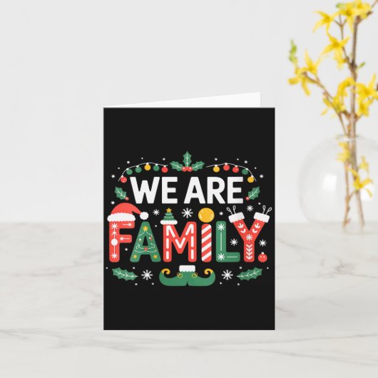 Womens We Are Family Christmas 2025 Pajamas Funny Karte (Gelbe Blume)