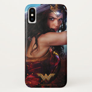 Wonder Woman blockiert mit Schwert iPhone X Hülle