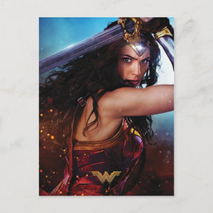 Wonder Woman blockiert mit Schwert Postkarte