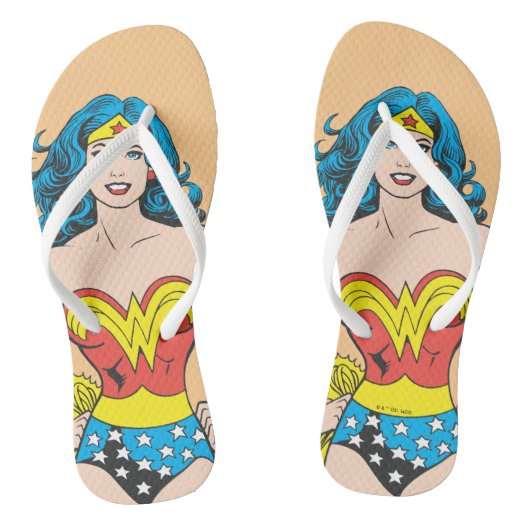 Wonder Woman Hands auf Hüften Badesandalen (Fußbett)