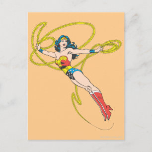 Wonder Woman Holds Lasso 4 Postkarte