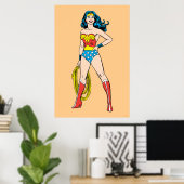 Wonder Woman Stehend Poster (Heimbüro)