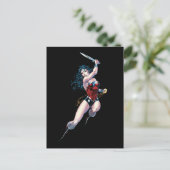 Wonder Woman Swinging Sword Postkarte (Stehend Vorderseite)