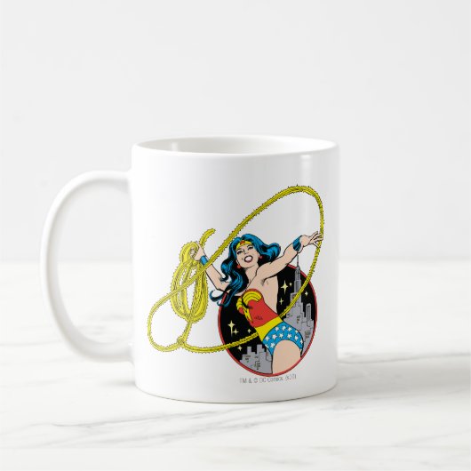 Wonder Woman with City Background Kaffeetasse (Links)