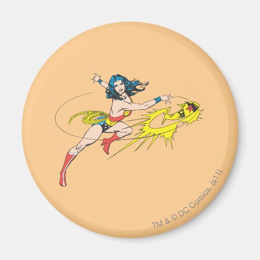 Wonder WomanThrows Crown Magnet (Vorne)