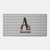 Wonderland Alice & Queen of Hearts Letter A Schreibtischunterlage (Vorderseite)
