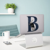 Wonderland White Rabbit Letter B Aufkleber (Laptop auf Schreibtisch)